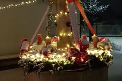 Adventskranz am Feuerwehrhaus